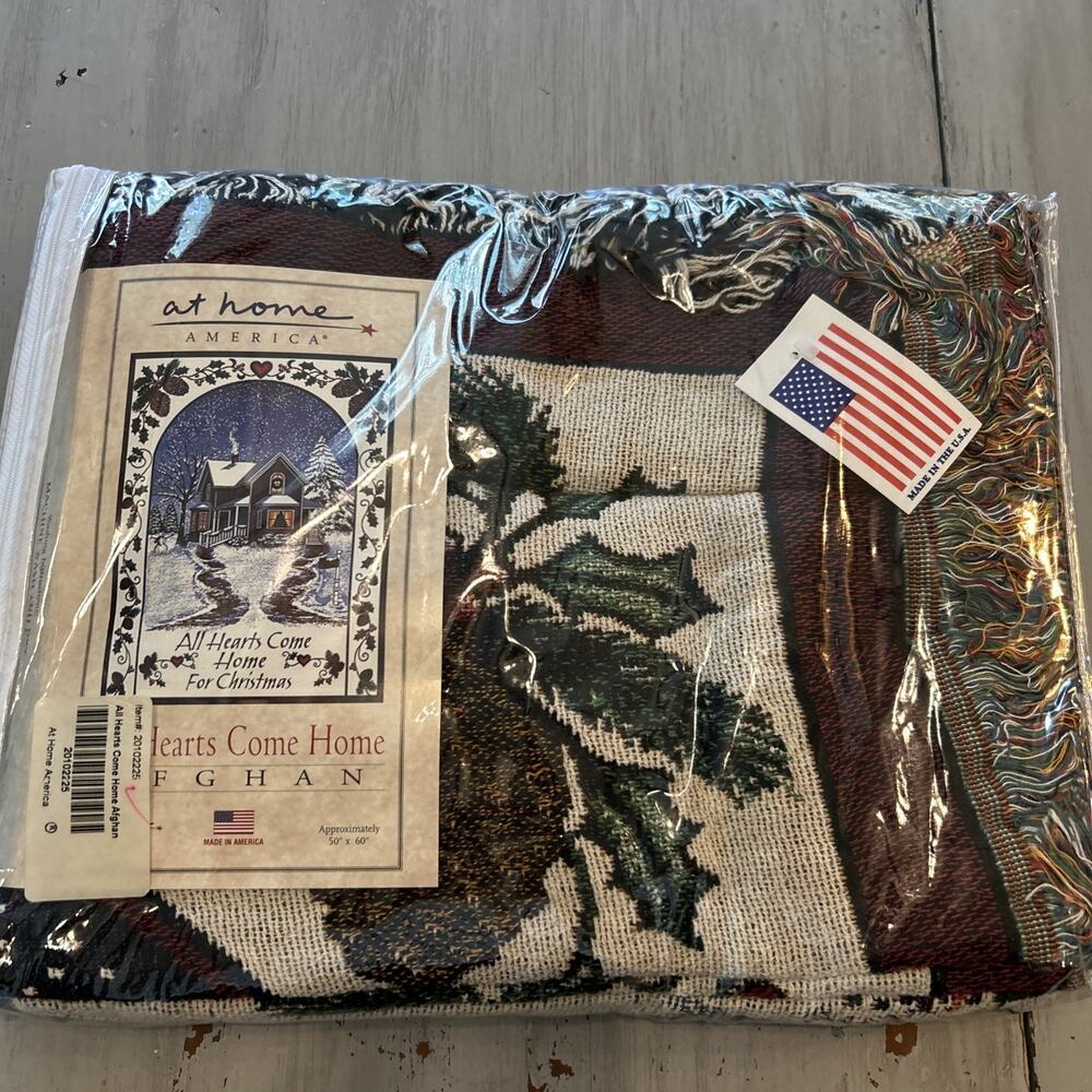NEW At Home America Christmas Tapestry Blanket All Hearts Come Home 50”x60”